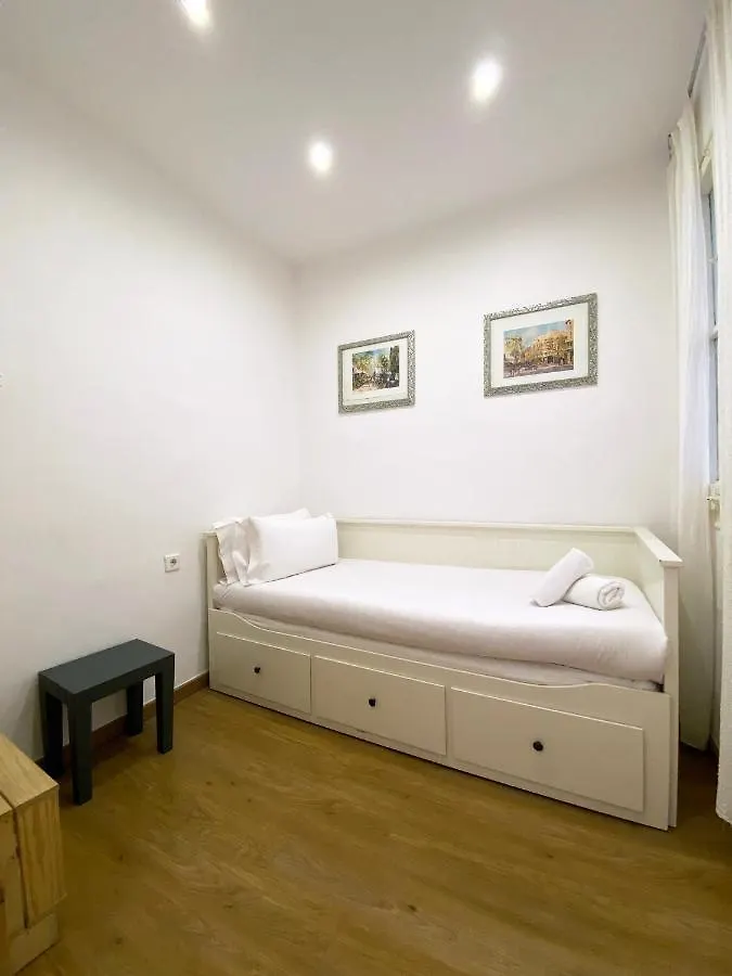 ברצלונה Stay U-Nique Apartments Sagrada Familia III