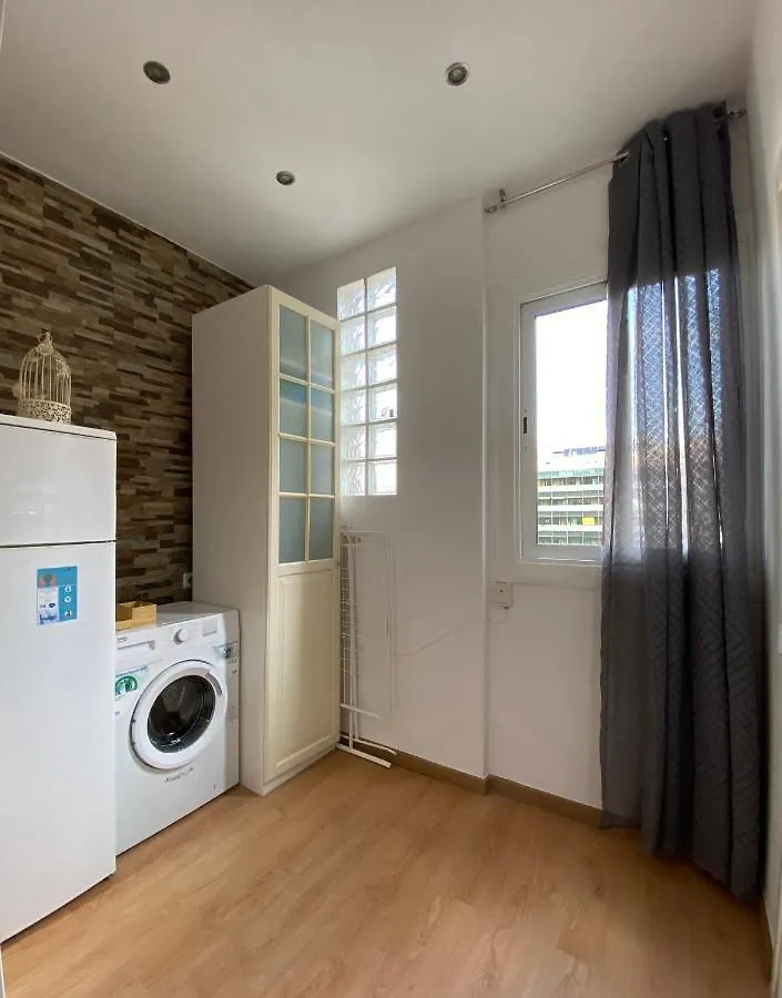 ברצלונה Stay U-Nique Apartments Sagrada Familia III 0*,